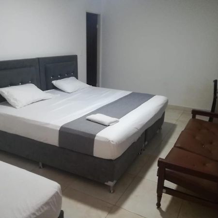 Hotel Neiva Urdaneta Екстер'єр фото
