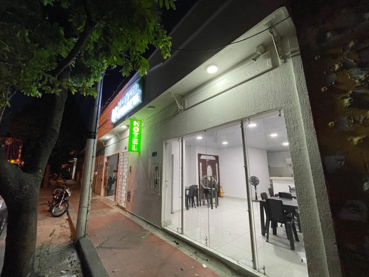Hotel Neiva Urdaneta Екстер'єр фото
