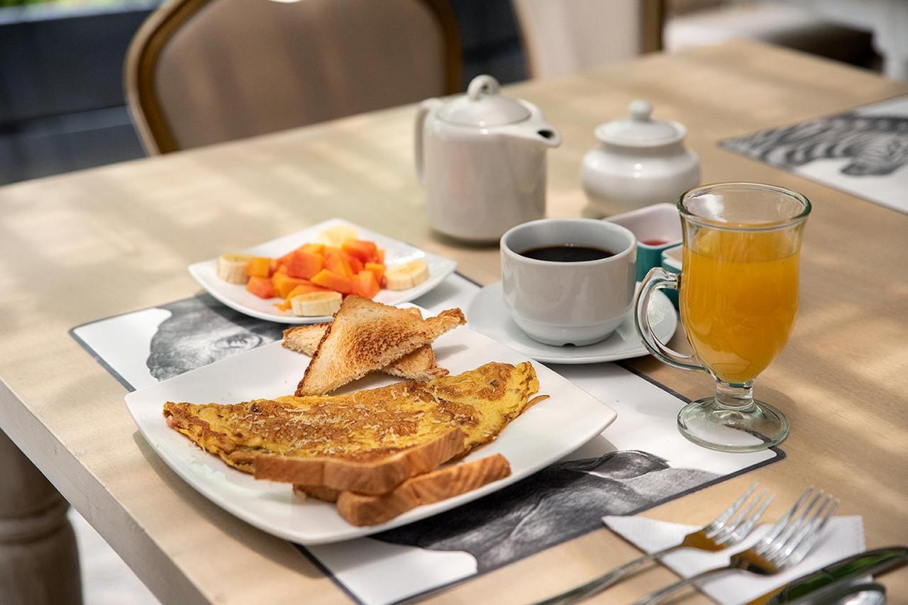 Hotel Neiva Urdaneta Екстер'єр фото