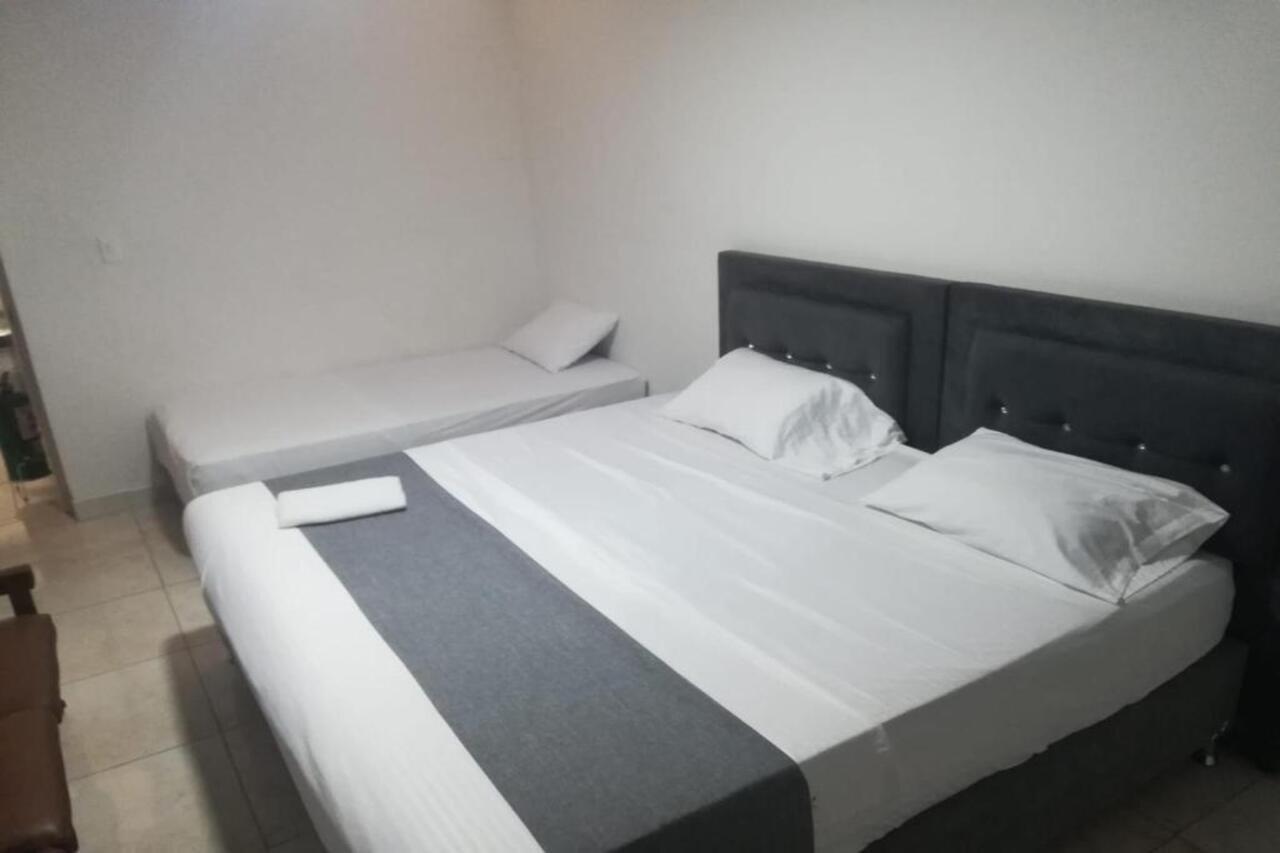 Hotel Neiva Urdaneta Екстер'єр фото